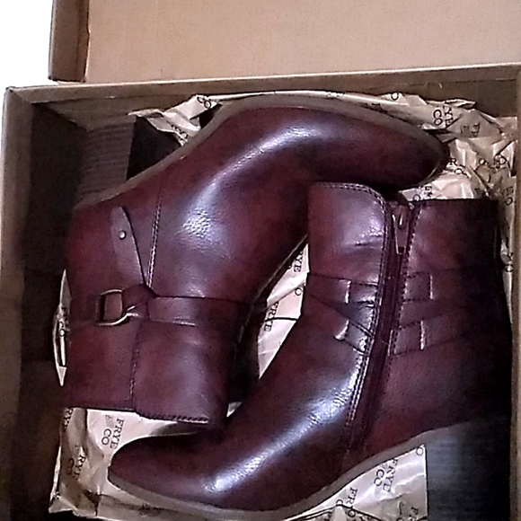 🔥💫NIB Women\'s Frye and Co. Italian Redwood boots size 7 💥
